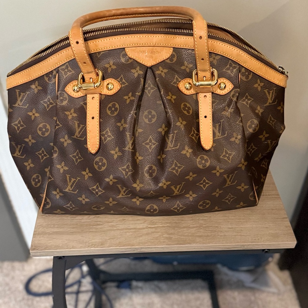 Louis Vuitton Tivoli GM (Authentic) Monogram Satchel with Tan Accents